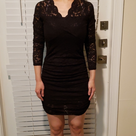 Dress - Picture 1 of 3